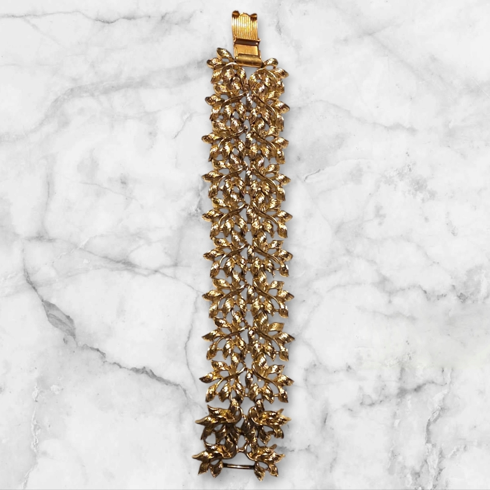 Vintage Coro Pegasus Gold Tone Wide Leaf Panel Bracelet.